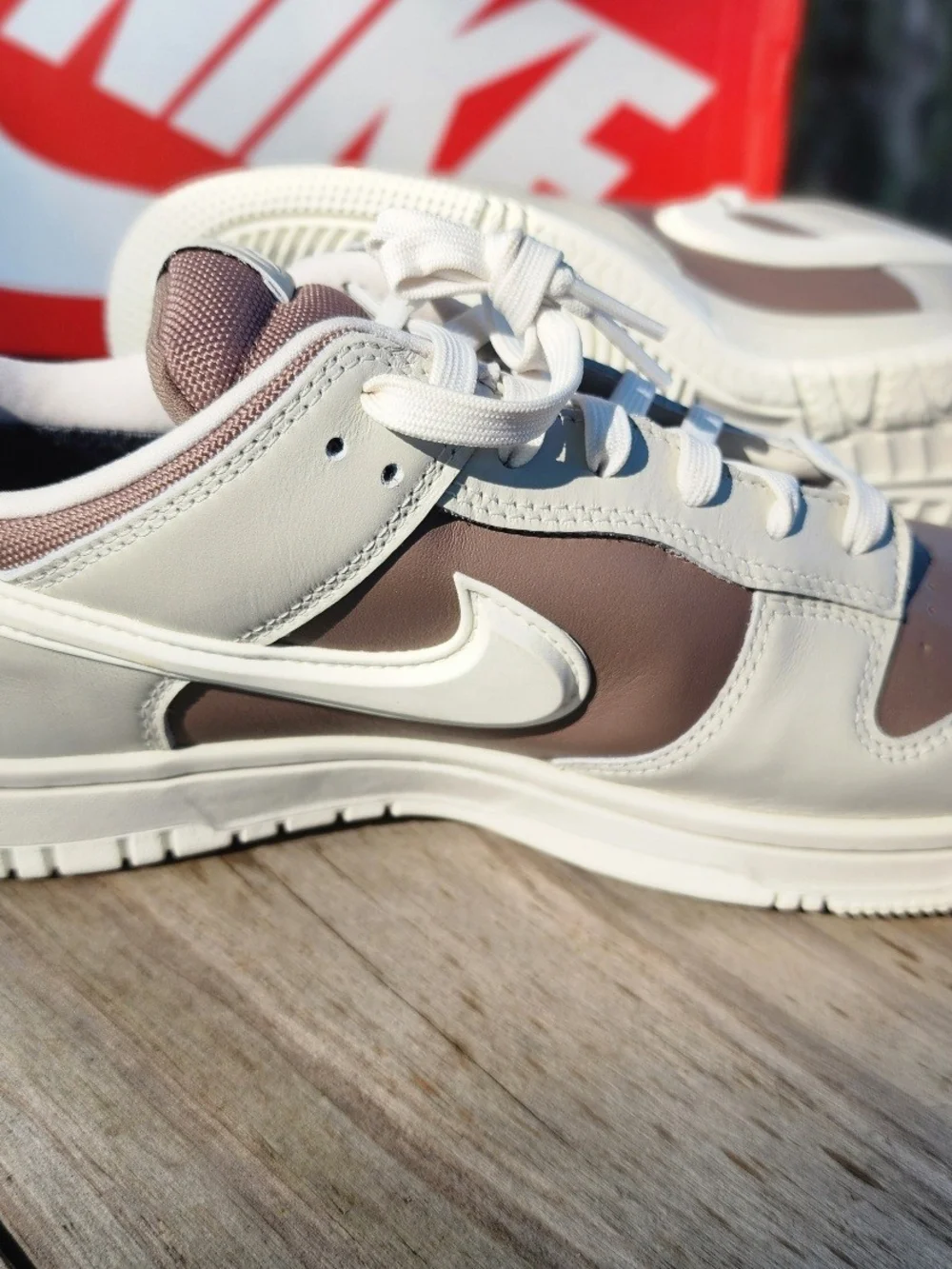 Nike Dunk Low Men's Sneakers with GORE-TEX in Bone and Mink Brown size 11.5